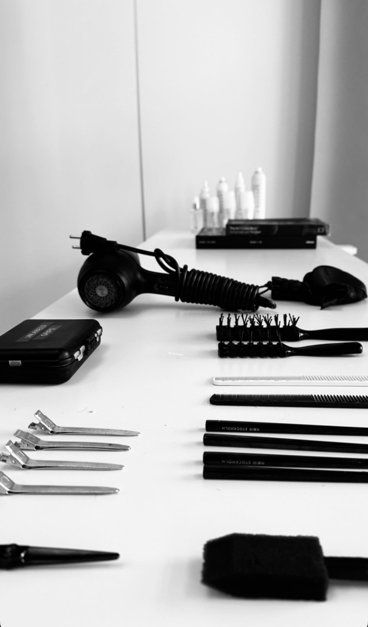 unlabeld toolkit flatlay
